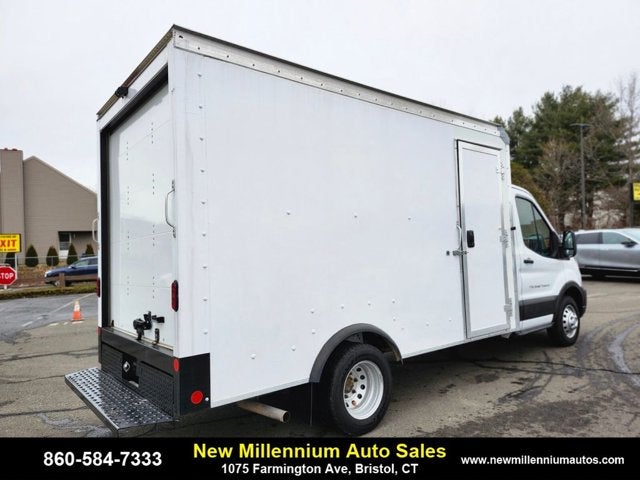 2022 Ford Transit Cutaway Base