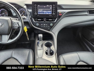 2021 Toyota Camry SE