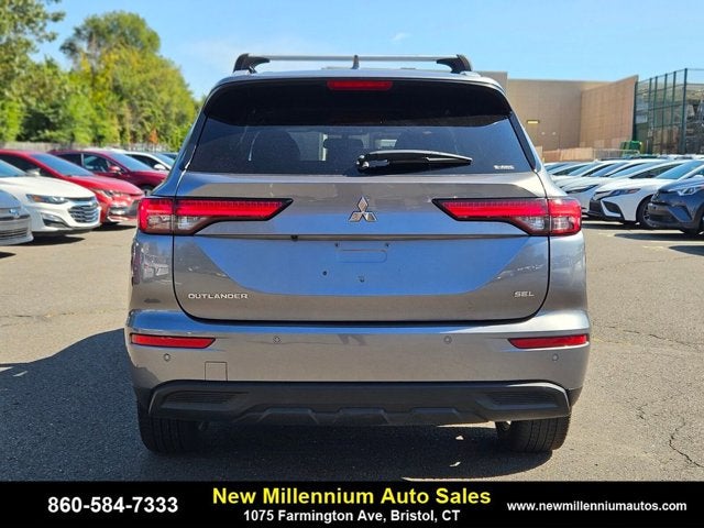 2022 Mitsubishi Outlander SEL