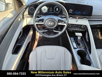 2024 Hyundai Elantra Limited