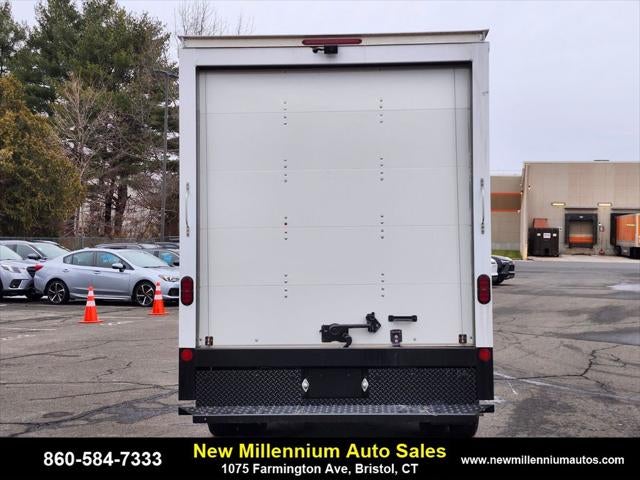 2022 Ford Transit Cutaway Base