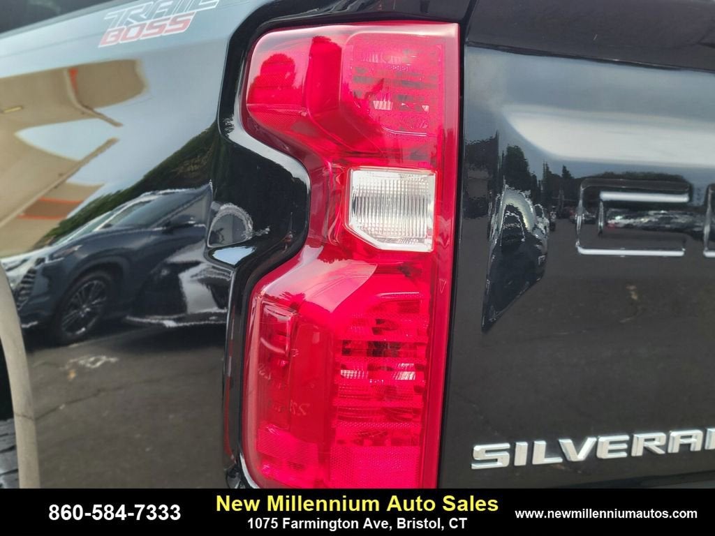 2022 Chevrolet Silverado 1500 Custom Trail Boss