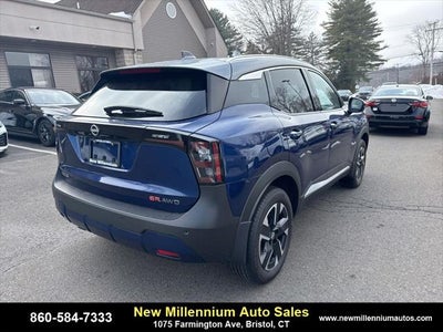 2025 Nissan Kicks SR