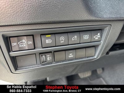 2022 Toyota Tundra 4WD SR5