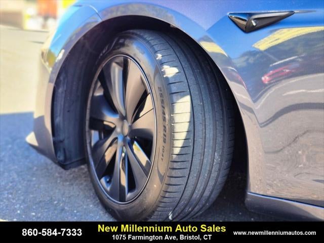 2022 Tesla Model S Base