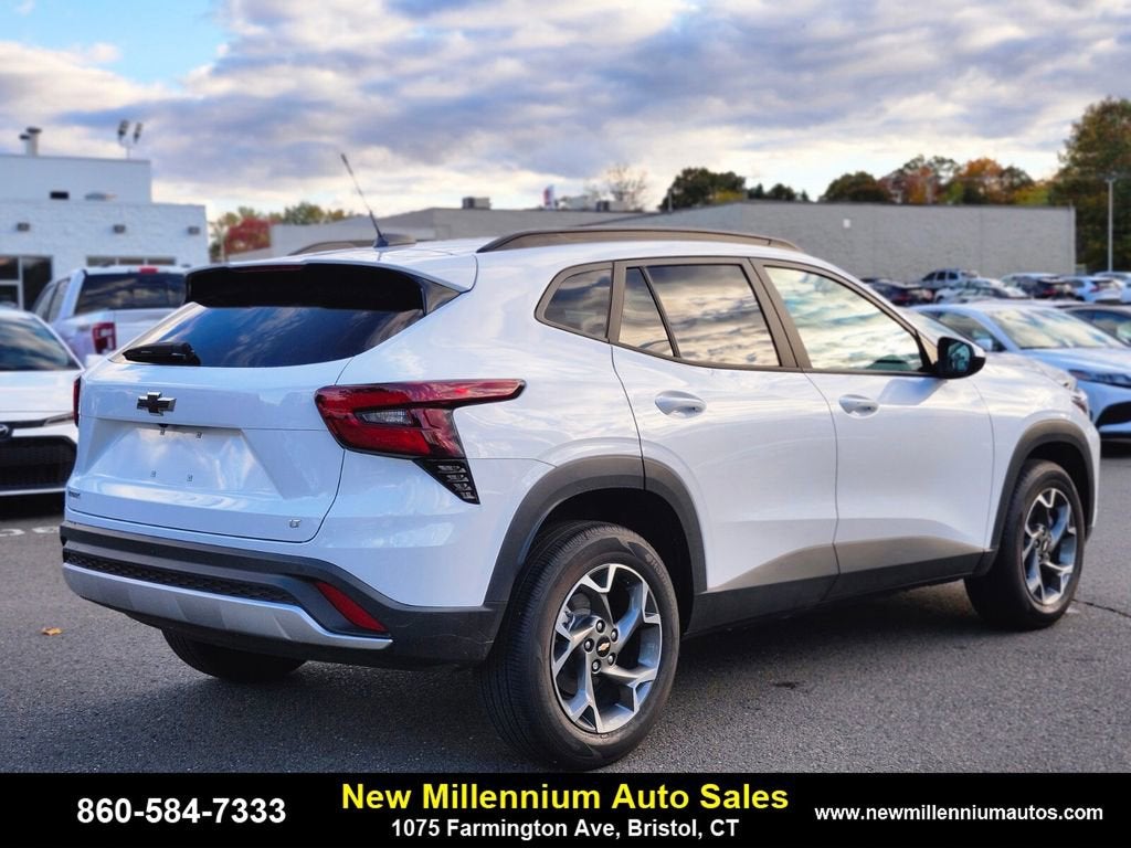 2025 Chevrolet Trax LT