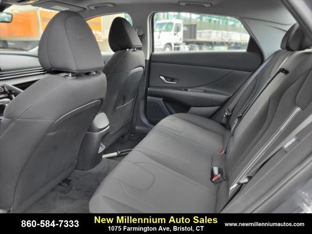 2025 Hyundai Elantra SEL Convenience