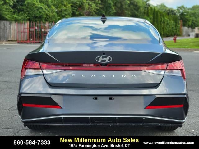 2025 Hyundai Elantra SEL Convenience