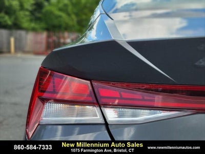 2025 Hyundai Elantra SEL Convenience